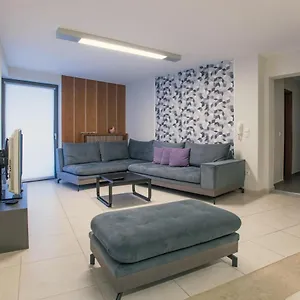  Apartment Spacious Fully Equipped 3bd 2bath In The Heart Of With Balconies Ac And Fast Wifi #1